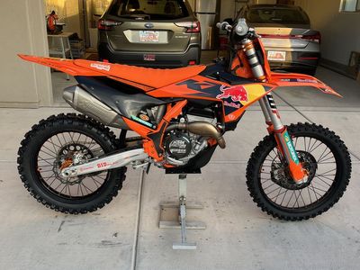 Like new 2025 Factory KTM 250SXF