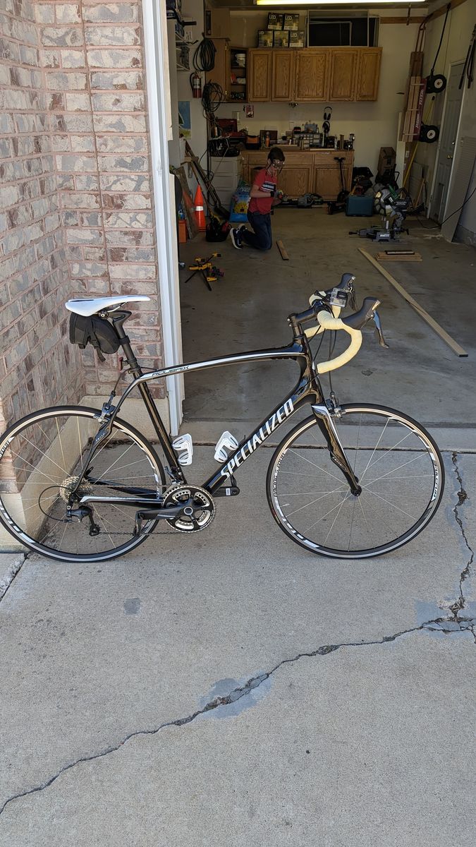 2015 Specialized Roubaix SL4 Expert Carbon Road Bike – 61 cm