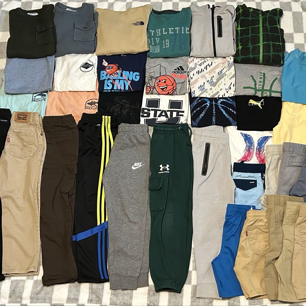 Boys Clothing 37 Pieces Lot Size 6-7 - Nike, Under Armour, Adidas, Levi's, Hurley