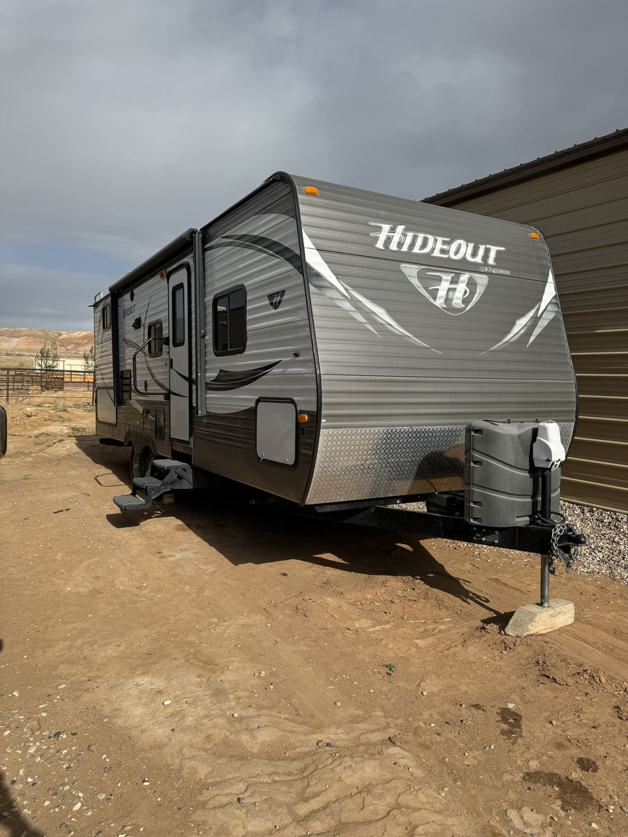 2016 Hideout Camper