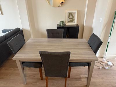 Dining Room Table + 4 Chairs