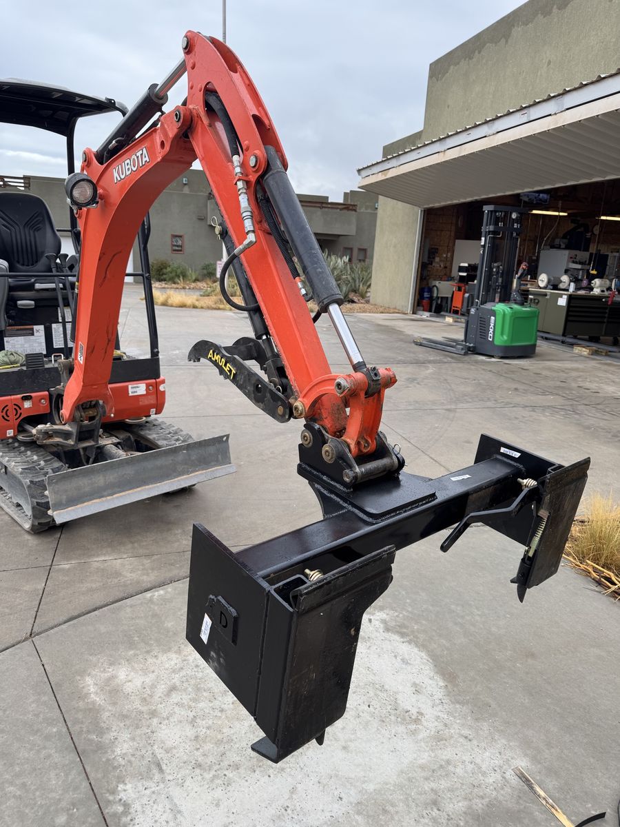 Very Heavy Duty Skid Steer Attachment Adapter for Excavators
