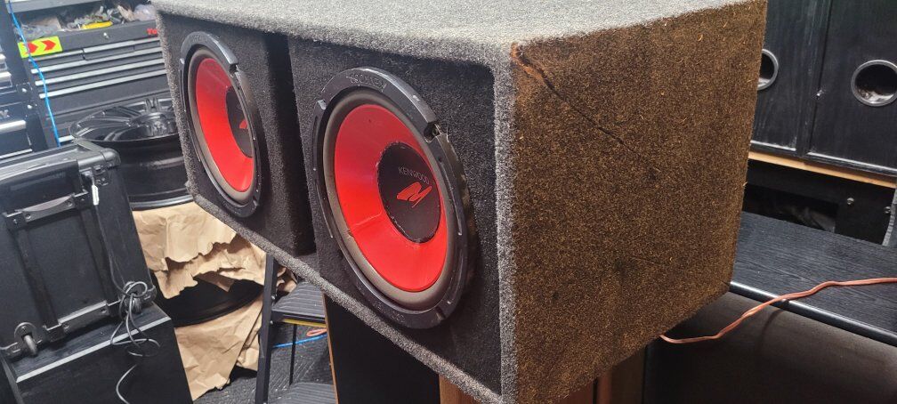 Kenwood 10 inch woofers w/box
