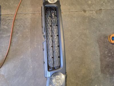 Land rover headlights and grille