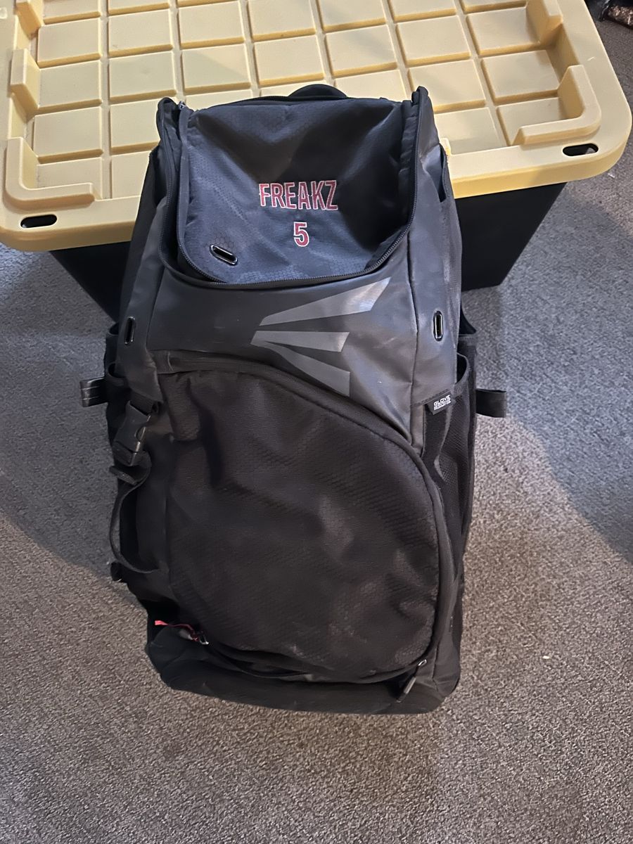 Easton softball bag