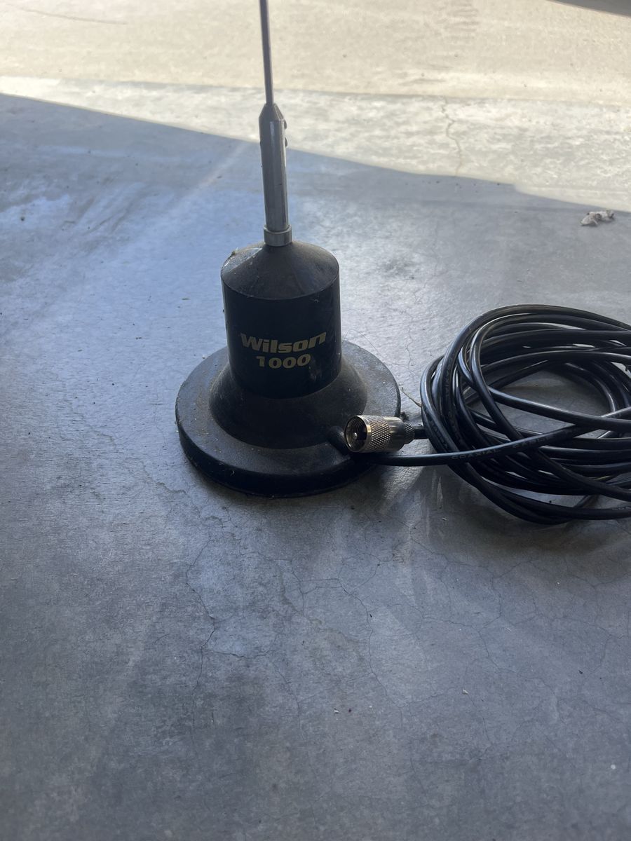 Wilson 1000 Magnet Mount CB Radio Antenna