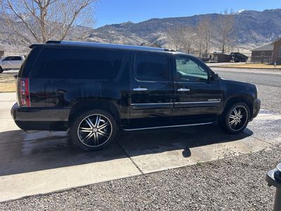 2008 GMC YUKON Denali