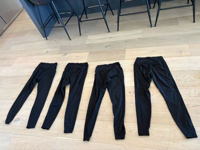 Black Leggings crossover waist, pack of 4; pockets on both sides, from Amazon size Small