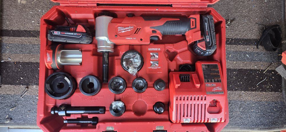 Milwaukee m18 punch out tool