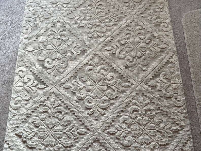 Main image 1