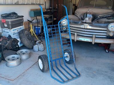 Heavy duty tire hand truck dolly