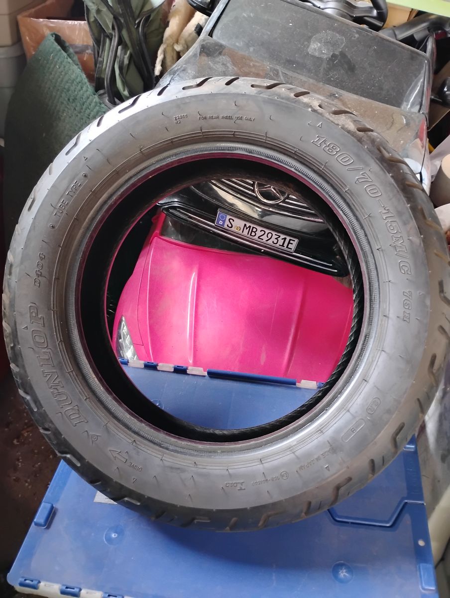 Dunlop 180/70-15 motorcycle rear tire Kawasaki Vulcan 900
