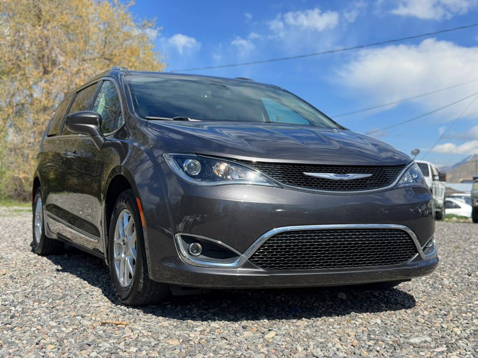 2020 CHRYSLER PACIFICA Touring L