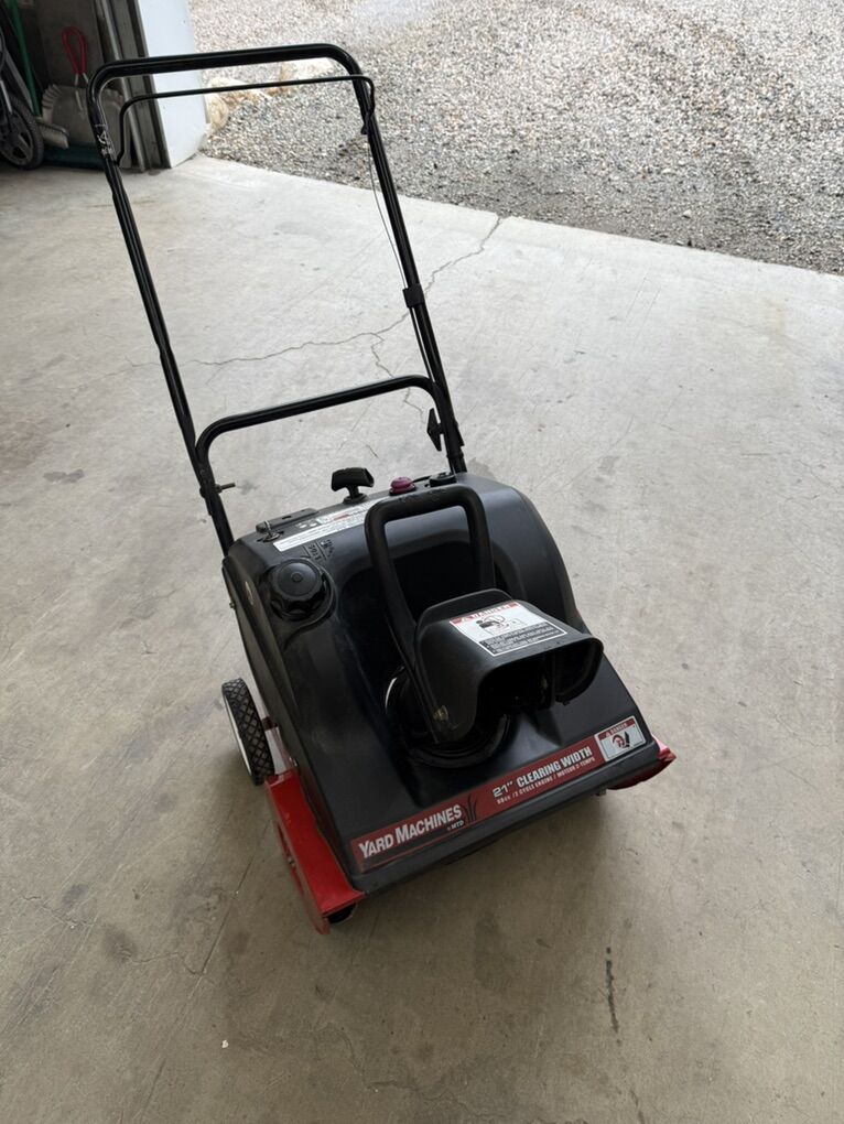 21 Yard machine Snowblower