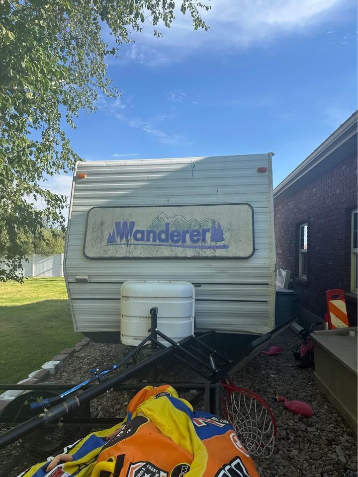 1989 Wanderer Camp Trailer – $4,999