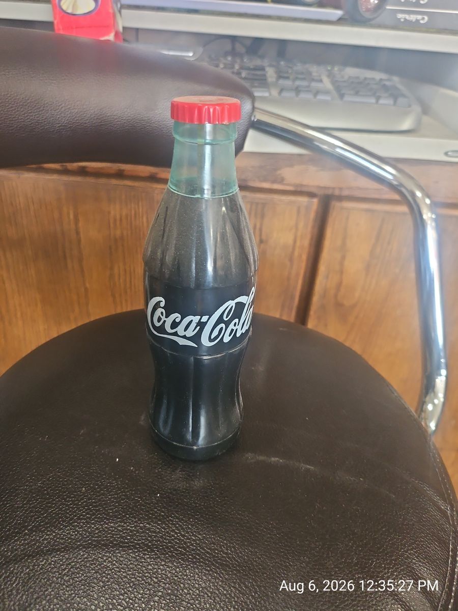 Vintage Coca-Cola Contour Bottle Flashlight Novelty Collectible with Box