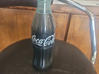 Vintage Coca-Cola Contour Bottle Flashlight Novelty Collectible with Box