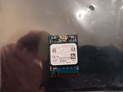 KIOXIA 1/2 space 256 GB Solid State M.2 HDD