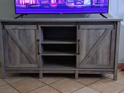 Farmhouse Style TV Stand Console Media Cabinet w/ Barn Doors & Shelves - Gray Wood Finish