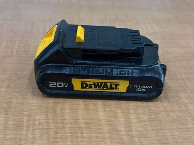 DEWALT 20V MAX Lithium-Ion 1.3Ah Battery Pack