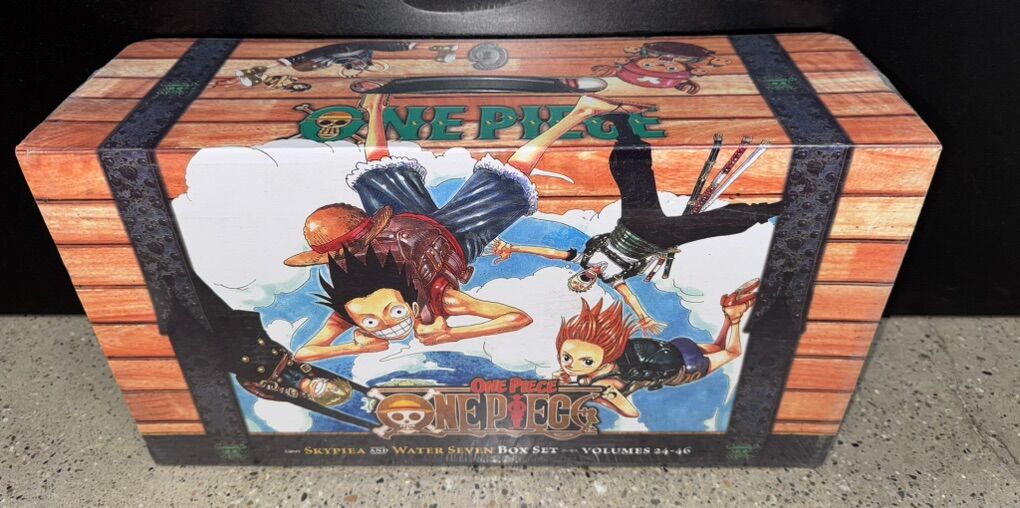 One Piece Box Book Set
