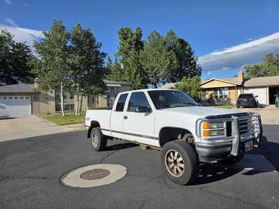 GMC Sierra 1500 SLE Z71 Extended Cab Pickup Truck - Good Condition (Minor Wear)