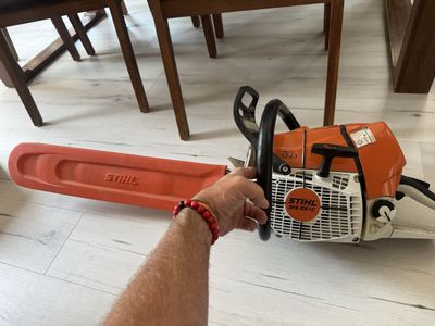STIHL MS 661 C-M 32” Chainsaw – Like New –$630 obo