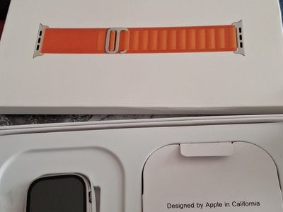 Apple Watch Ultra 2 49mm GPS + Cellular Titanium with Orange Alpine Loop Band