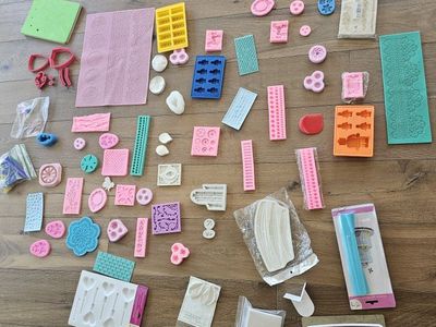 Large Lot Assorted Silicone Molds, Fondant Cutters & Cake Decorating Tools - Baking & Crafting