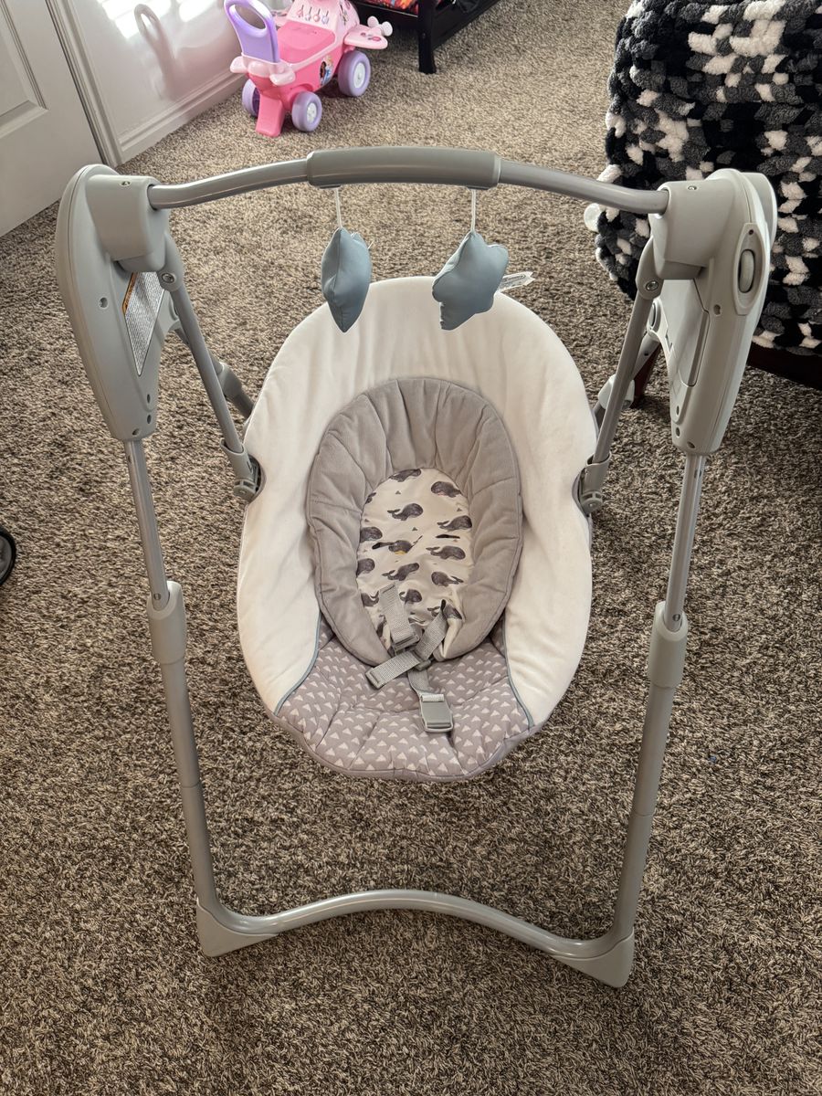 Graco Baby Swing – Very Good Condition