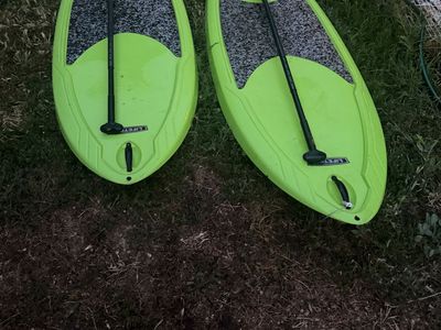 Paddle board youth