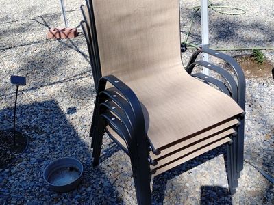 NEW PATIO CHAIRS SET OF 4 120$