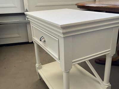 Cute White Nightstand/Bedside or End Table, Good Condition