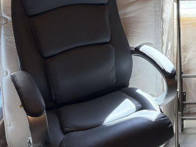 Grey Office Chair – Great Condition