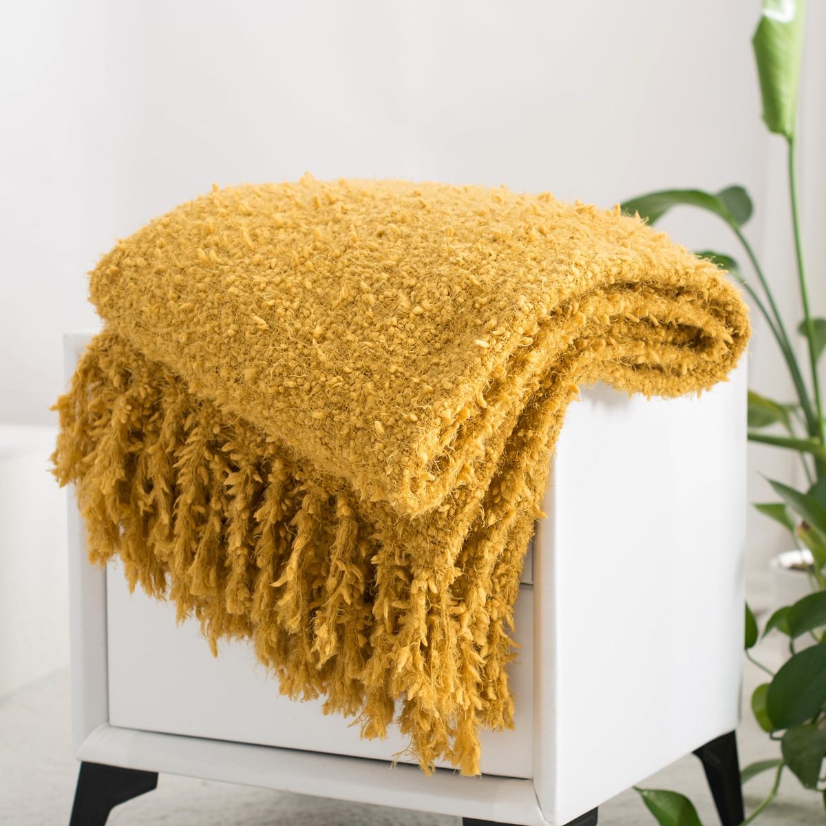 CloudDwelling Winter Knit Throw Blanket Fluffy Fuzzy Soft Lightweight Cozy Farmhouse Tassels Chunky Knitted Throws for Couch Sof