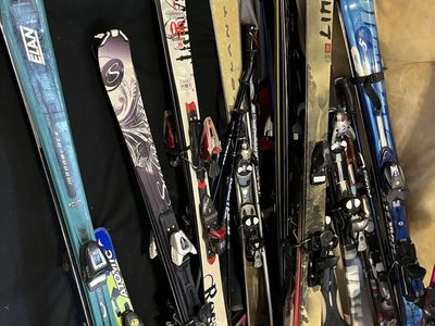 Closing shop 13 skies 15 pairs of boots $185