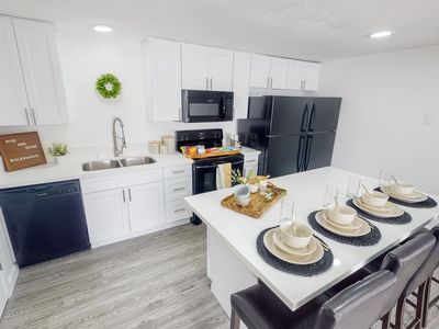 Selling Spring/Summer Glenwood Apartments Lease