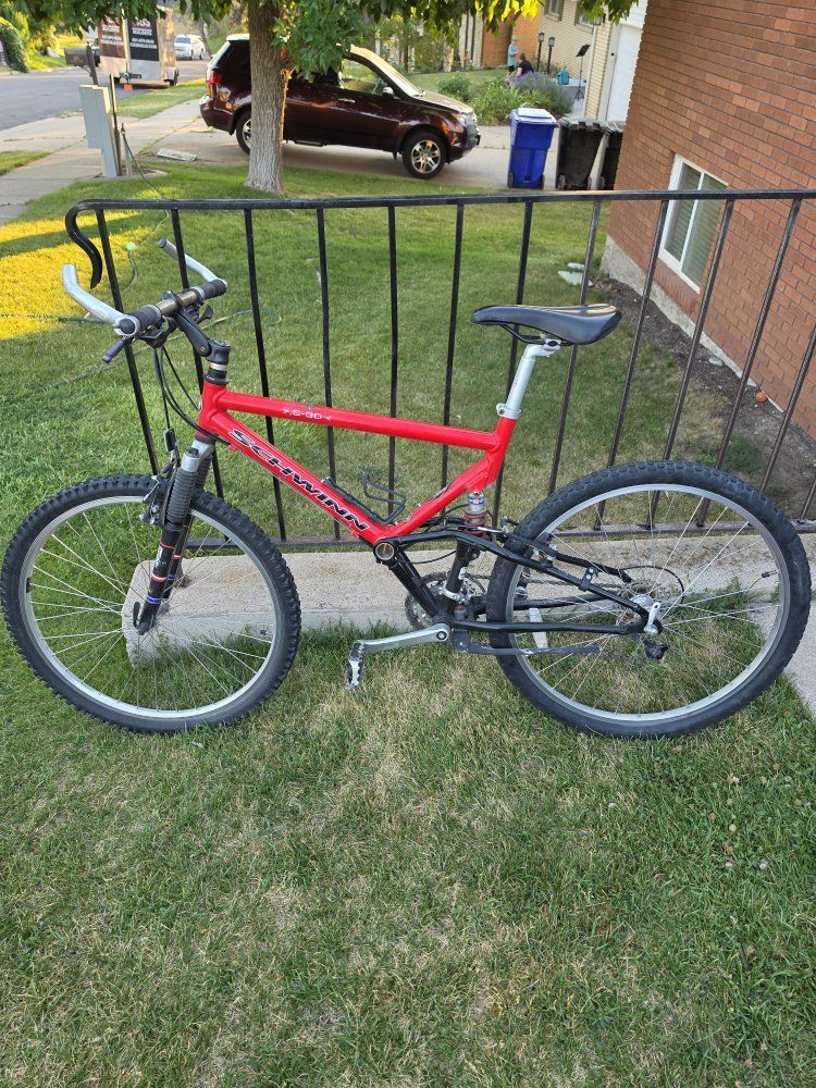 Schwinn S-30 Mountain Bike Red Full Suspension 26" Wheels