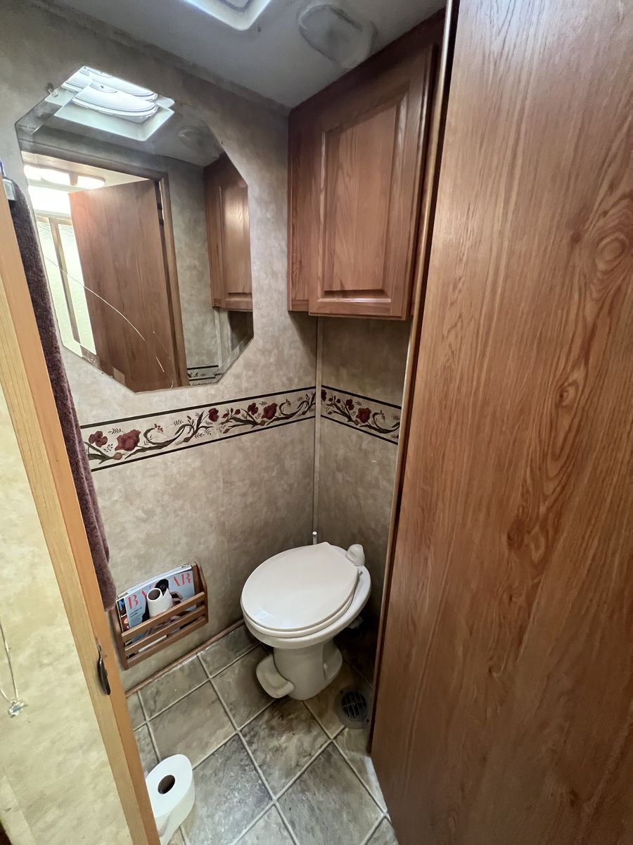 Main image 8
