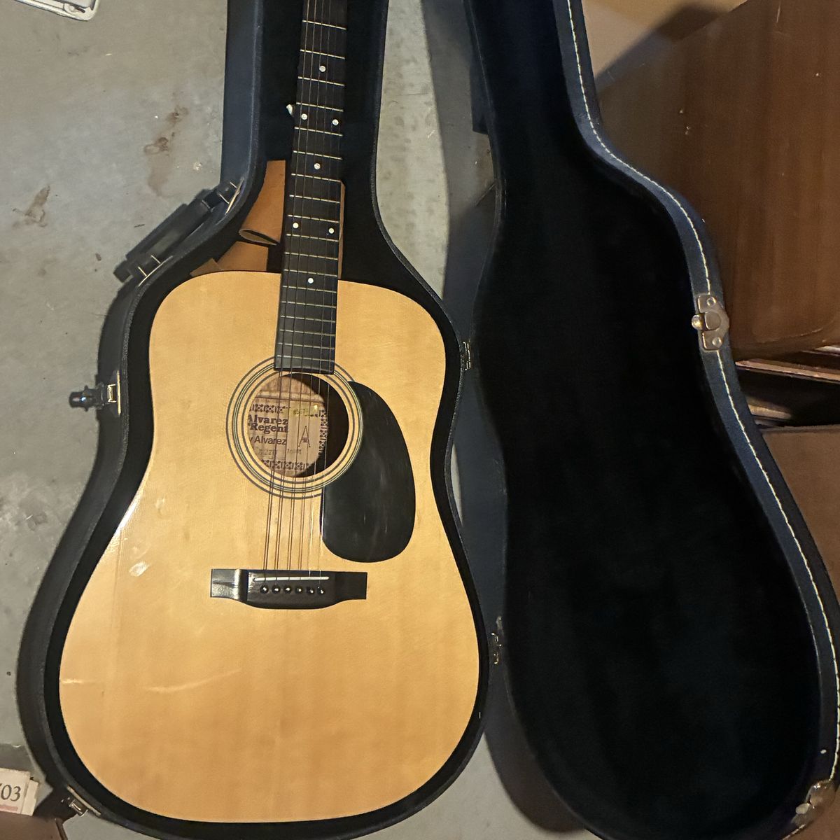 vintage Alvarez Regent 5220 Acoustic Guitar