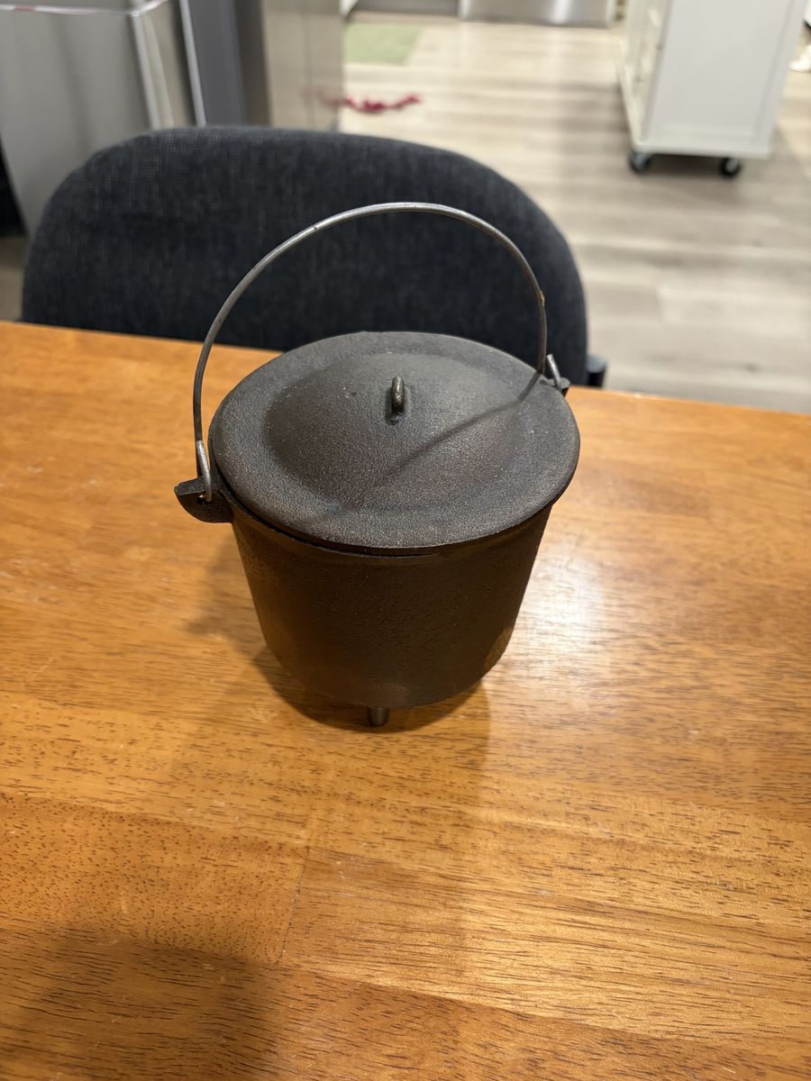 Small cast iron bean pot