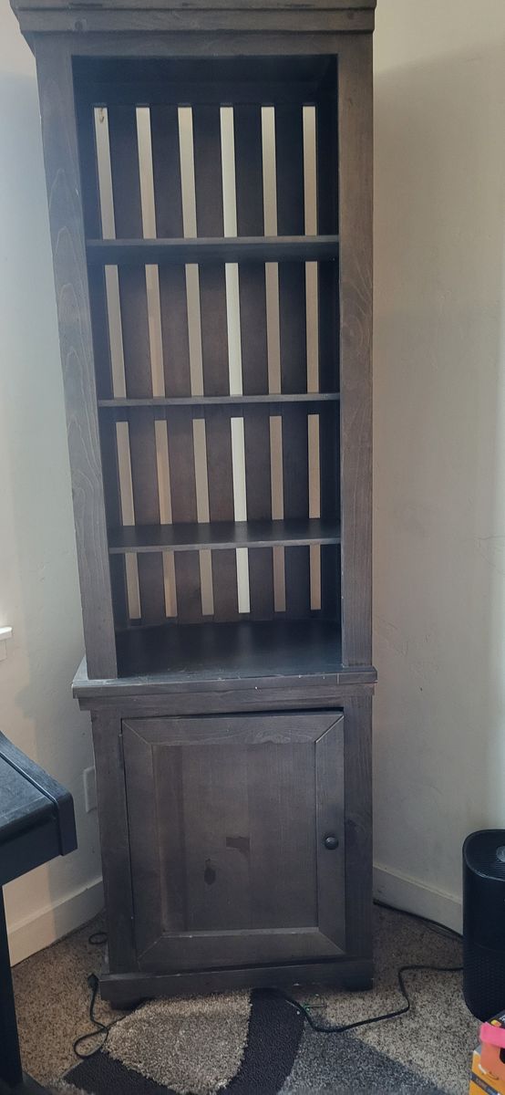 $40-  Moving and need gone ASAP