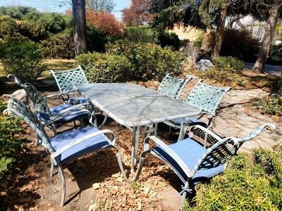 Patio table and 6 chairs for sale