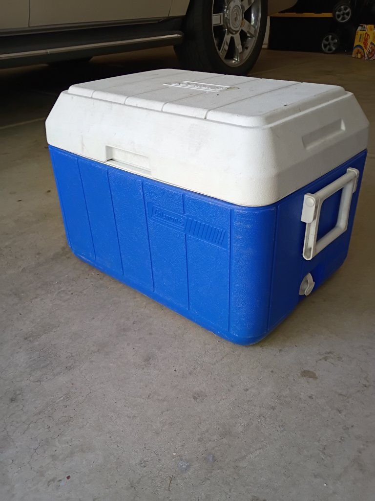 Coleman Blue and White Hard Ice Chest Cooler with Side Handles & Drain Plug