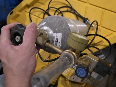 CO2 cylinder with difusor