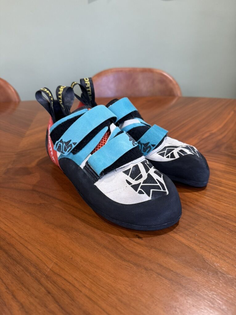 NEW LaSportiva Otaki - 43.5 / USM 10.5