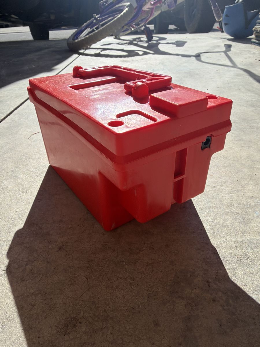 Brand New Moderno Jeep Battery