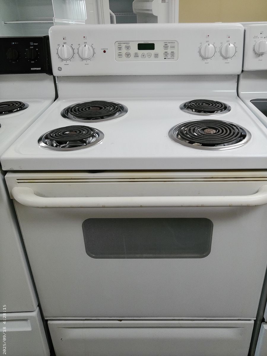 White Coil Top Stove~Excellent Working Condition~Tested and Guaranteed
