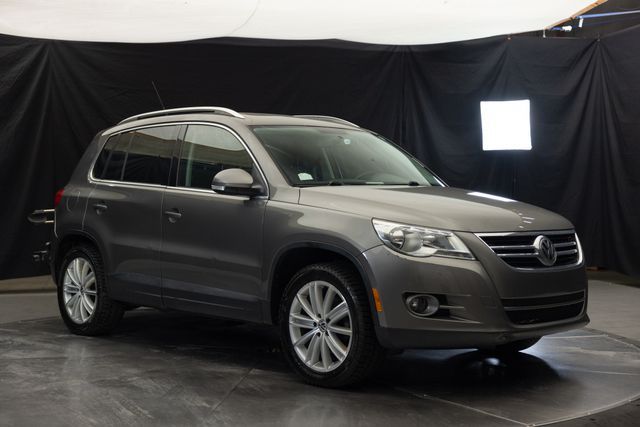 2011 Volkswagen Tiguan SEL 4Motion