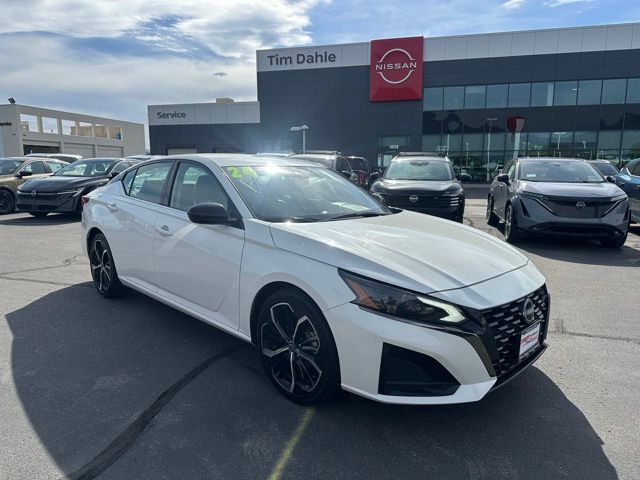 2024 Nissan Altima 2.5 SR